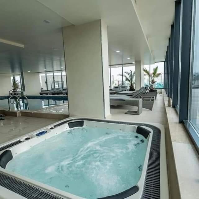 Alezzi Beach Resort Gorgeous Family Aparment Cu Piscina Неводарі Екстер'єр фото