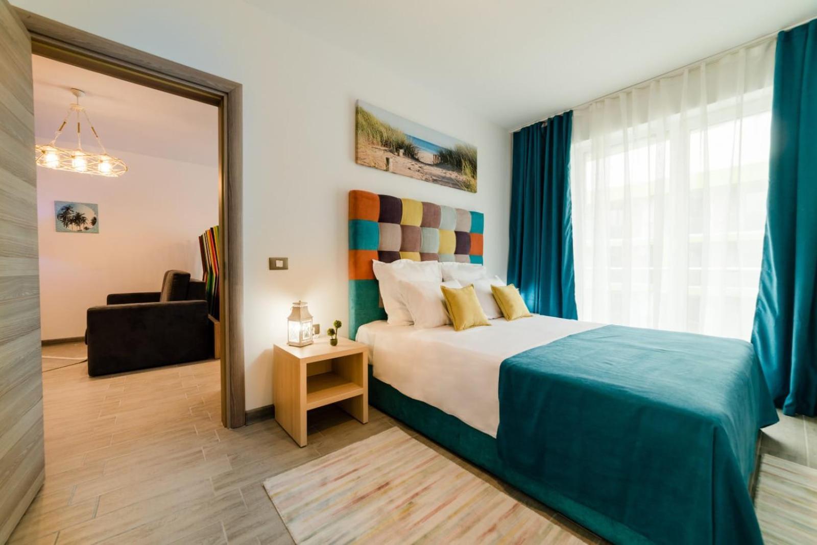 Alezzi Beach Resort Gorgeous Family Aparment Cu Piscina Неводарі Екстер'єр фото
